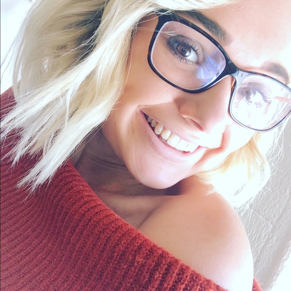 Meet your Posher, Lainey